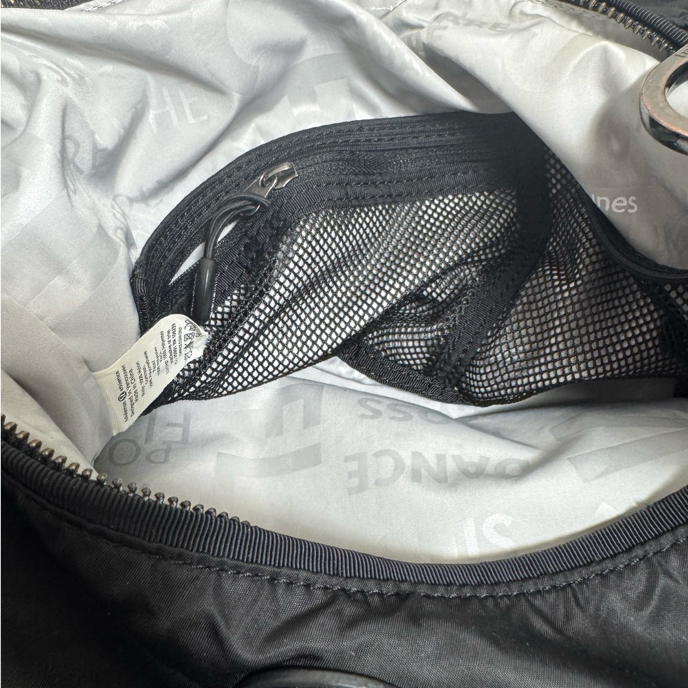 Lululemon Arabesque Bag Black - Picture 10 of 12